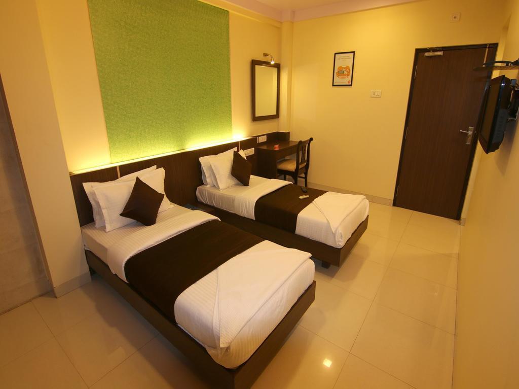 Hotel Panvel Palace Eksteriør billede